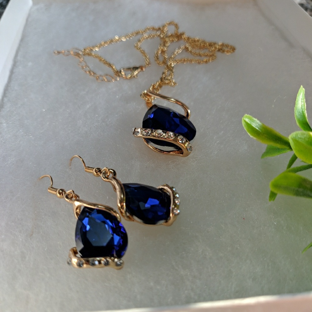 Last One ❤ Royal Blue Necklace Meghan Markle Style - Picture 5 of 7